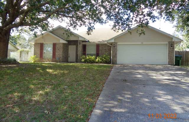 Photo of This 4 Bed, 2 Bath, has a Large Fenced in Backyard!