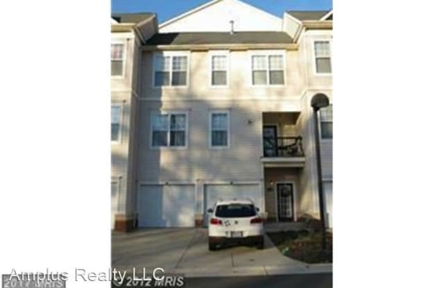 11391 Aristotle Dr Apt 214 - 11391 Aristotle Drive, Fair Oaks, VA 22030