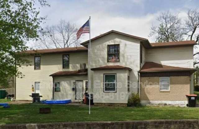 Photo of 91 N Buena Vista St