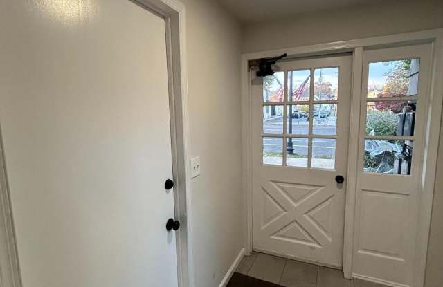 566 E HIGH Street unit: 1