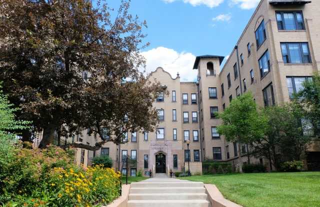 Photo of Belmont Buckingham