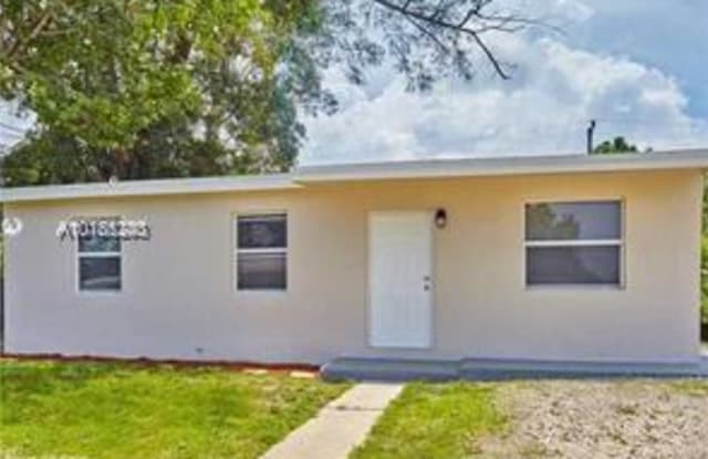 3720 SW 45th Ave - 3720 Southwest 45th Avenue, West Park, FL 33023