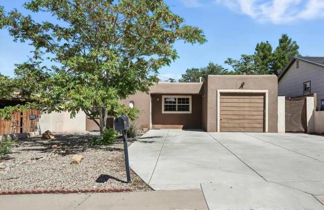 Photo of 1632 Columbia Drive SE