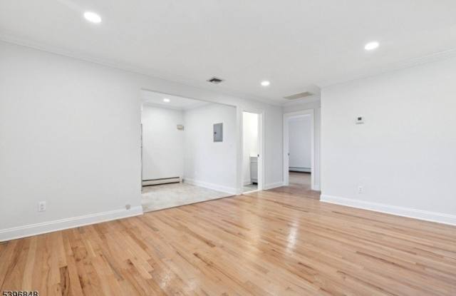 3 Witherspoon St Unit 2