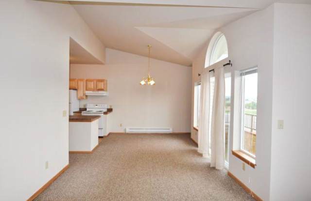 3149 - 3177 Colton Blvd