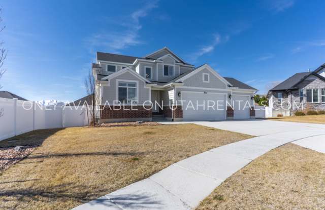 3153 N Park Ridge Dr