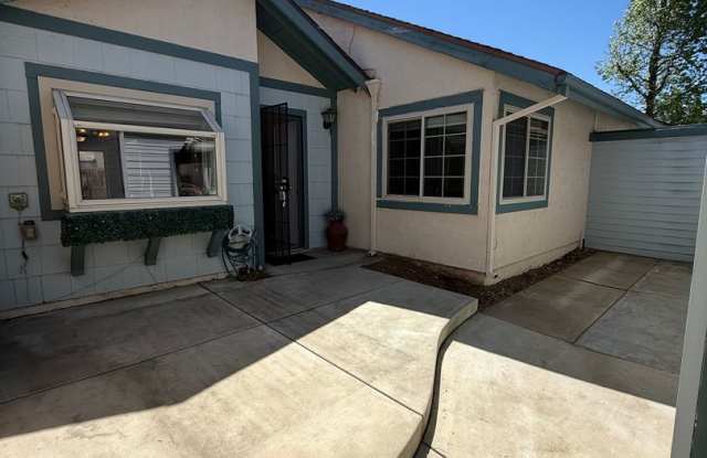 Charming Single-Level Townhome in Cape Concord