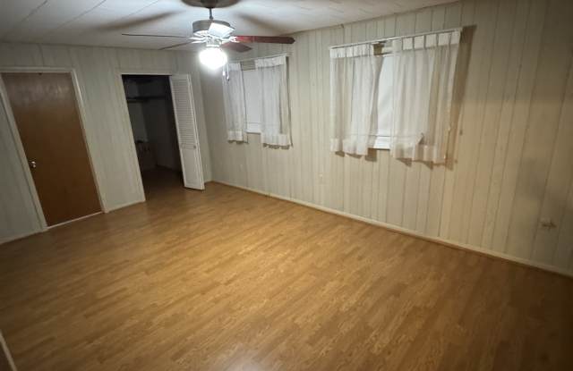 225 East Walnut Street