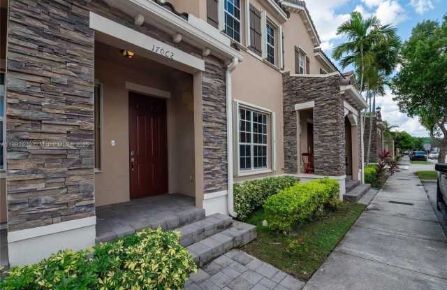 Photo of 17062 SW 95th Ter