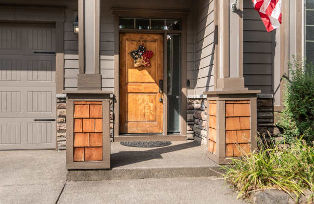 4-Bedroom Home Near Pine Nursery Park Smart Upgrades  Spacious Yard