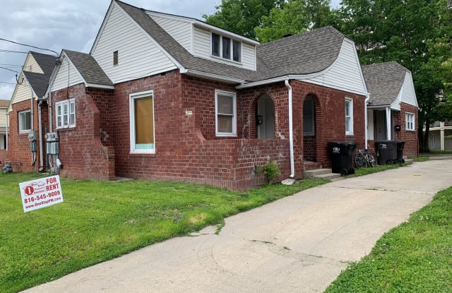 514 1/2 W Walnut St - 514 1/2 W Walnut St, Independence, MO 64050