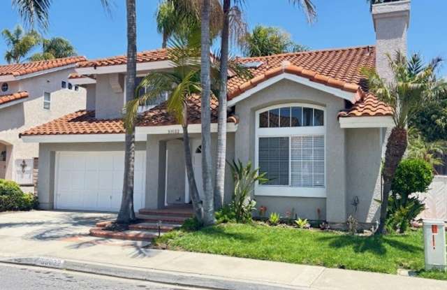 Stylish, Upgraded Laguna Niguel Home Ready Now!