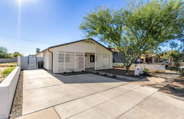 1129 E MCKINLEY Street