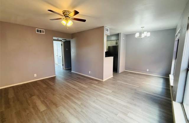 60 W Washington Street