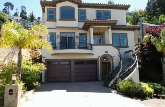 Large estate in the Oakland hills