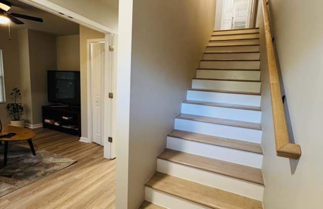 2447 Mcalpine Terrace Unit A