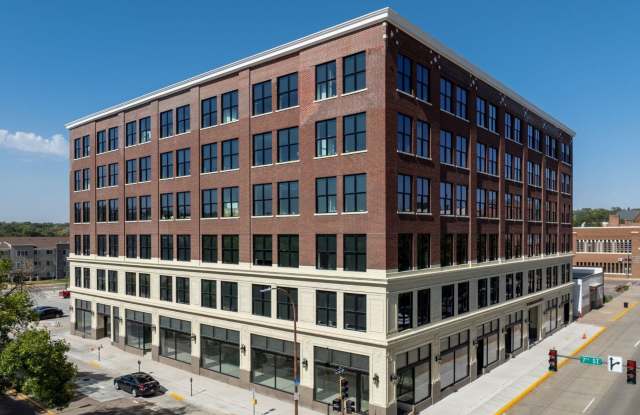 Benson Lofts - Live the Lifestyle you have been dreaming of in our Luxury 1  2 Bedrooms