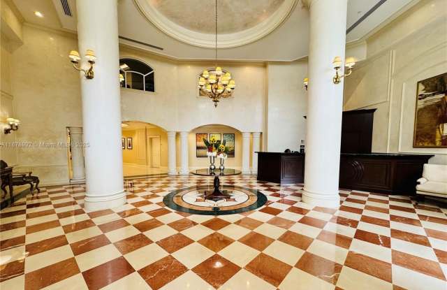 20000 E Country Club Dr