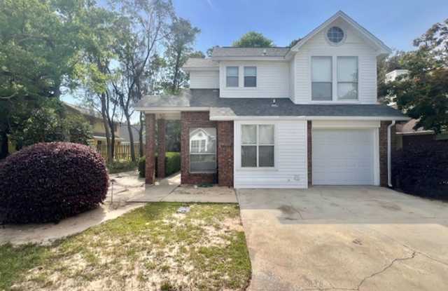 123 Parkwood Drive Niceville, FL 32578 - 123 Parkwood Drive, Okaloosa County, FL 32578