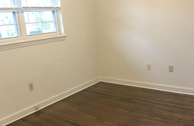 410 Jefferson Ave - D