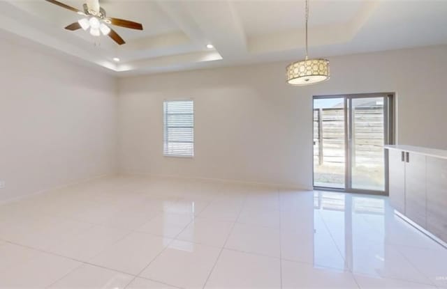 5608 Nightingale Avenue