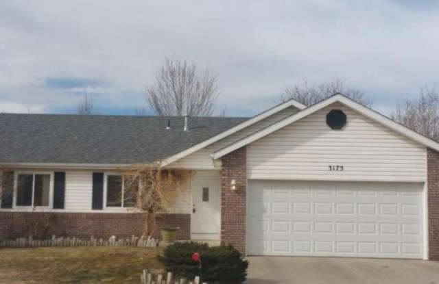 Beautiful 4 Bedroom Home in West Greeley – Available in May!