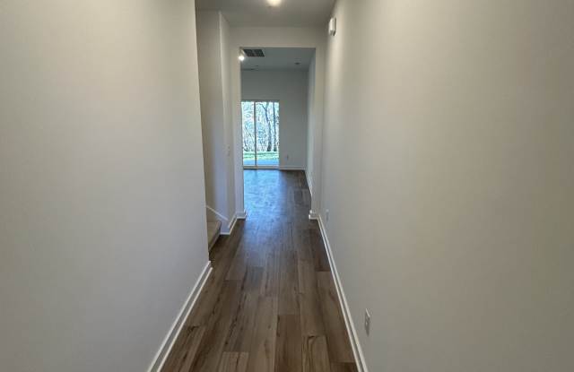 700 Dreamers Private Lane