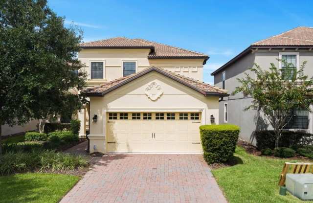 1424 Moon Valley Drive