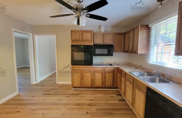 Photo of 1218 Byron Avenue Southwest