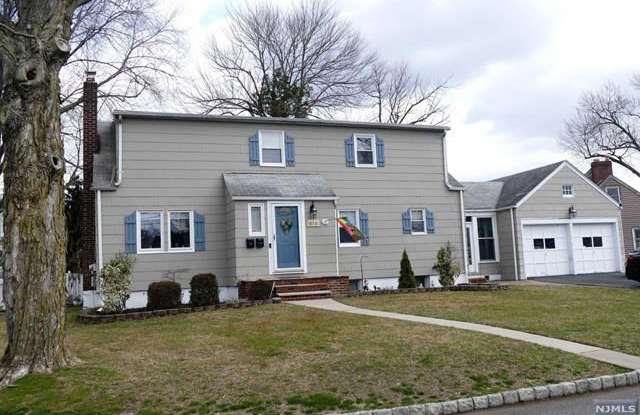 14 Lohmann Place - 14 Lohmann Place, Dumont, NJ 07628