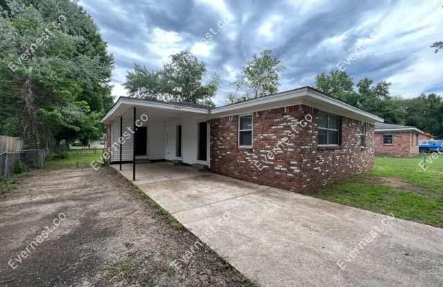 904 Sorrells Drive