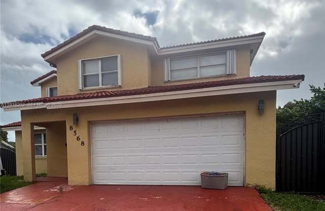 Photo of 8568 SW 211th Ter