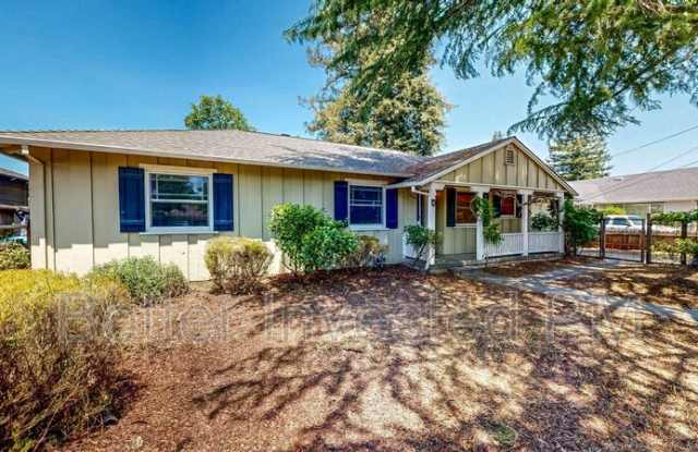 Photo of 3241 Montgomery Dr