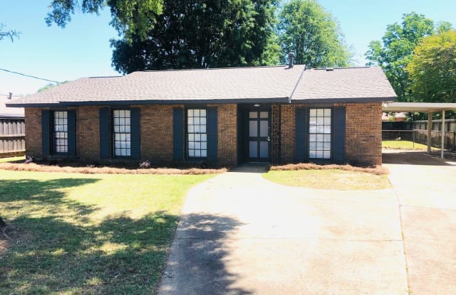 342 W Vanderbilt Loop - 342 West Vanderbilt Loop, Montgomery, AL 36109