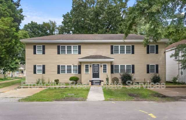 Photo of 1415 Commerce Ave - 3