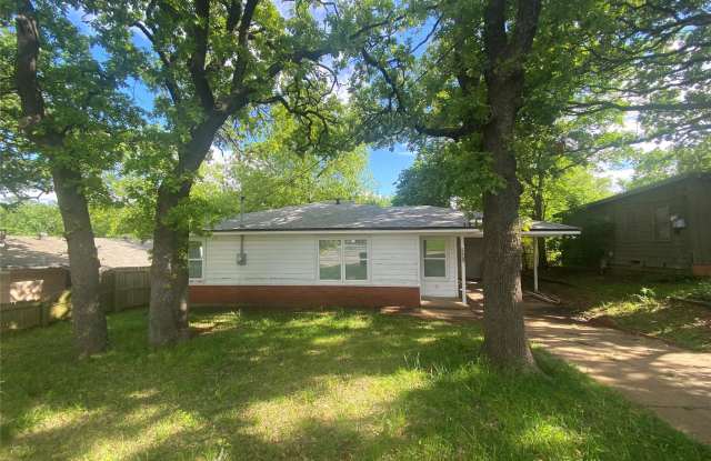 Photo of 2620 West Washington Street