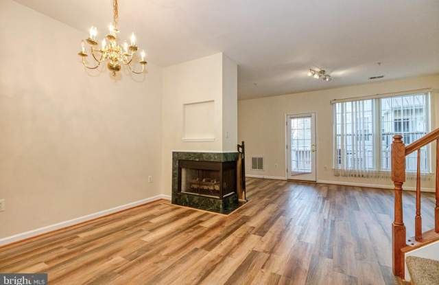 5302-E TALLADEGA Court unit: 206