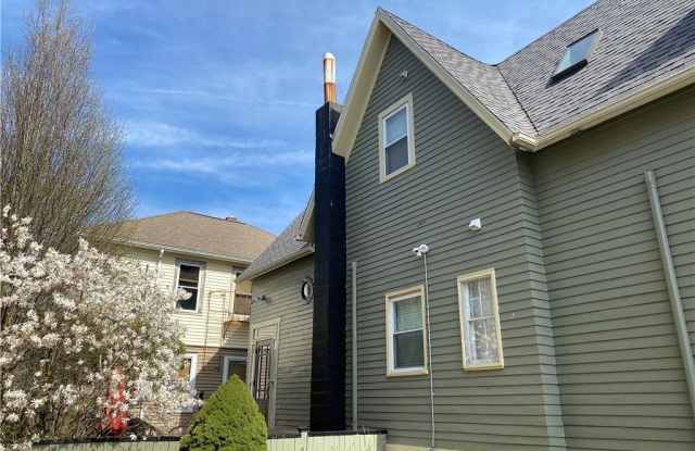 Photo of 481 Pine Street