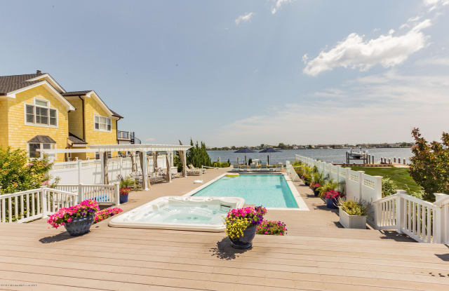 75 Monmouth Parkway - 75 Monmouth Parkway, Monmouth Beach, NJ 07750