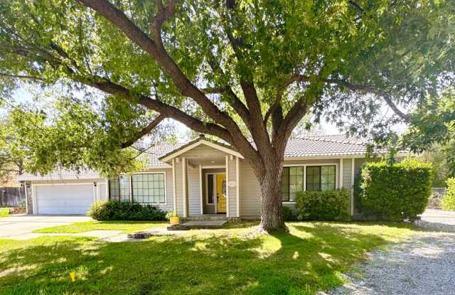 Quiet Country Oaks Subdivision