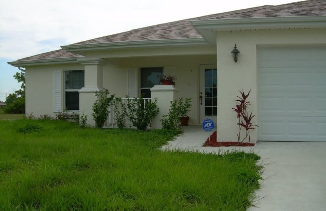 2817 NW 18th Place - 2817 Northwest 18th Place, Cape Coral, FL 33993