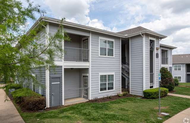 Stoneleigh Centerton Apartments