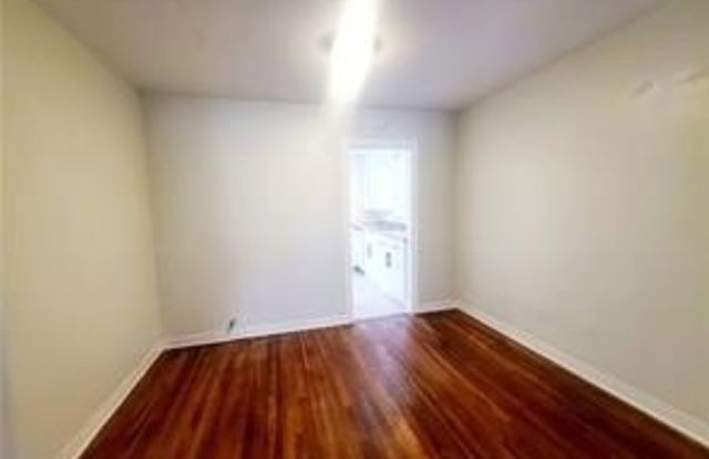 2805 Austin Street unit: B