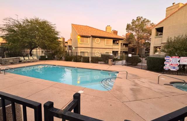 Executive Style 1 bedroom condo. SW Gated