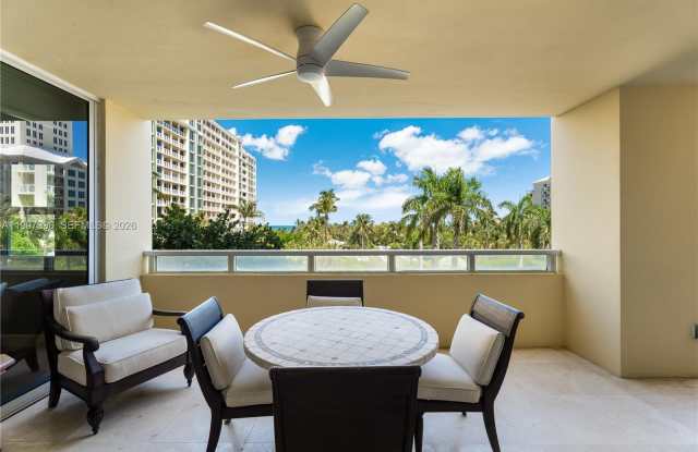 445 Grand Bay Dr