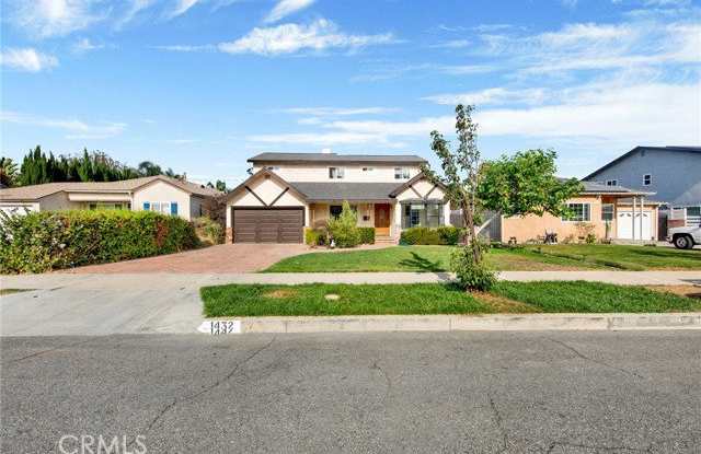 1432 North Catalina Street