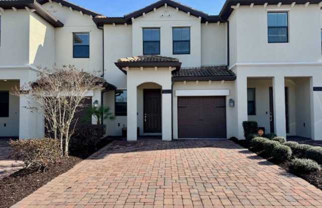 For Rent in ChampionsGate 3/2.5 Townhouse with Water View