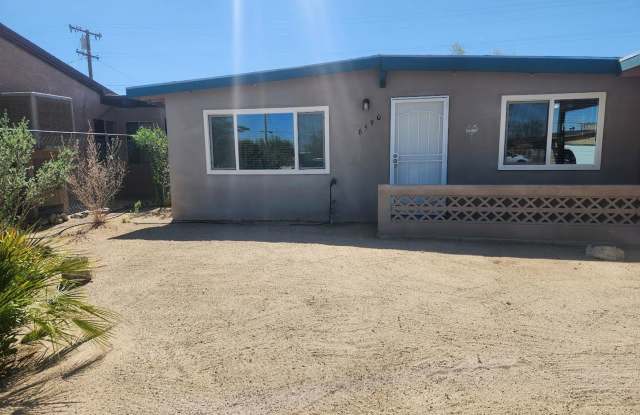 2 BEDROOM 1 BATH HOME - 6590 El Rey Avenue, Twentynine Palms, CA 92277