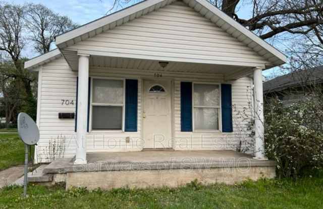 Photo of 704 N Kansas