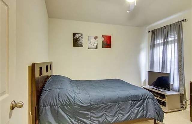 Room in 4 Bedroom Home at Red Bud Ridge Ln